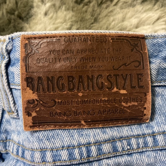 Bang bang apparel high waisted jean shorts in a light blue shade. - Picture 4 of 4